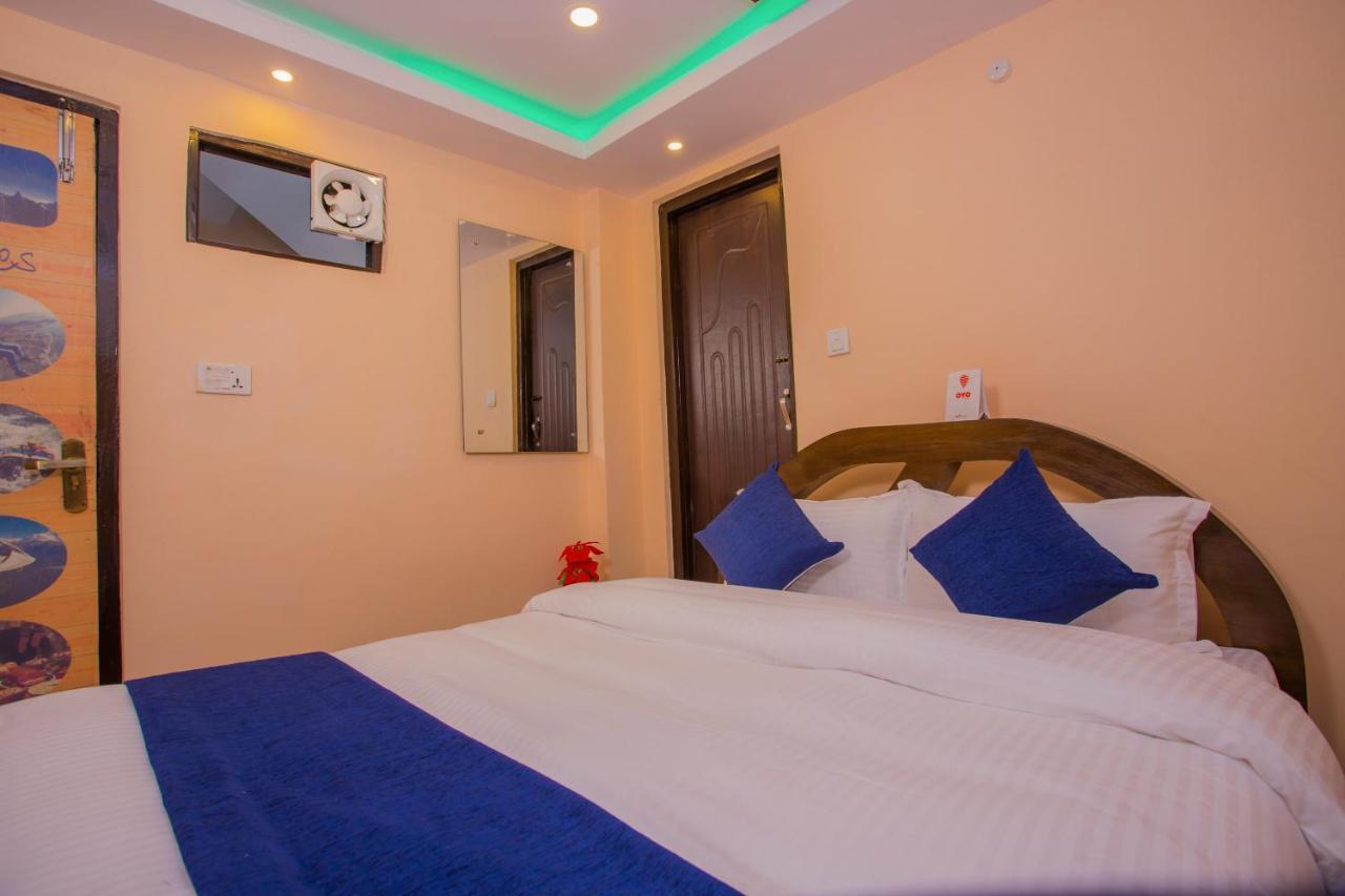 Oyo Hotel Antique Kutty Catmandu Exterior foto