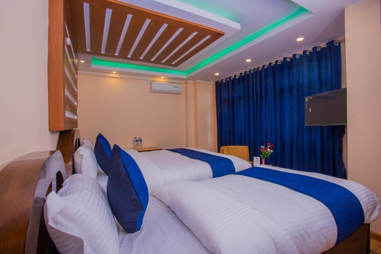 Oyo Hotel Antique Kutty Catmandu Exterior foto